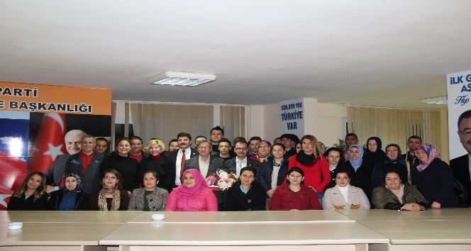 Sendikalardan AK Parti’ye kadro teşekkür ziyareti