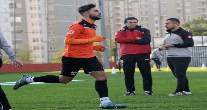 Adanaspor’da futbolcuların performansı teknik heyeti sevindirdi