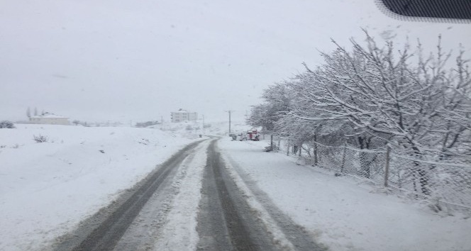 Adıyaman’da bazı köy okullarına kar tatili