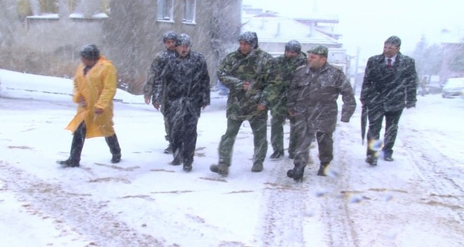 Isparta’da düşen askeri uçak için kaza kırım ekibi bölgede