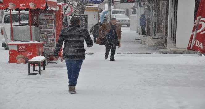 Kars’ta 39 köy yolu ulaşıma kapandı