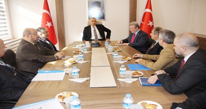Yeni hastane yeri görüşüldü