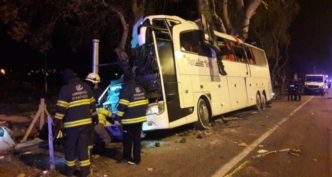 Ankara&#039;dan Bursa&#039;ya giden otobüs kaza yaptı: 11 ölü, 44 yaralı