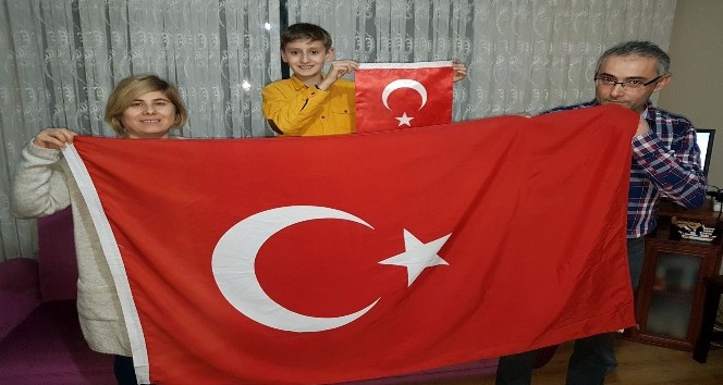 Afrin harekatına Türk Bayraklı destek çığ gibi büyüyor