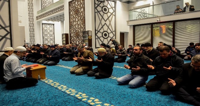 Meram’da Türk askeri için dua edildi