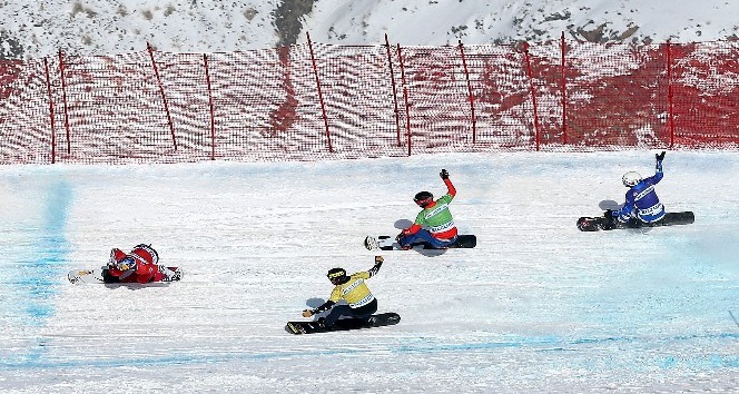 FIS Snowboard SBX Dünya Kupası heyecanı