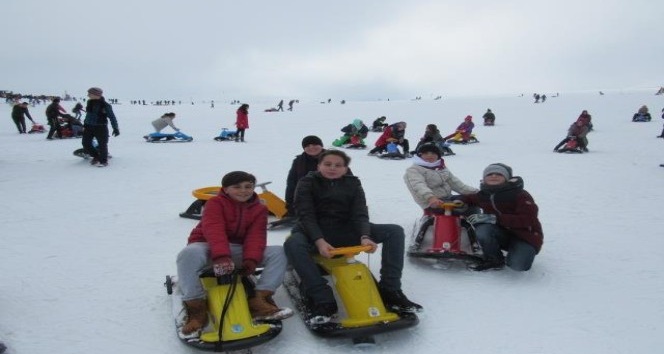 Yozgat Çözüm Koleji öğrencileri Erciyes’te kayak heyecanı yaşadı