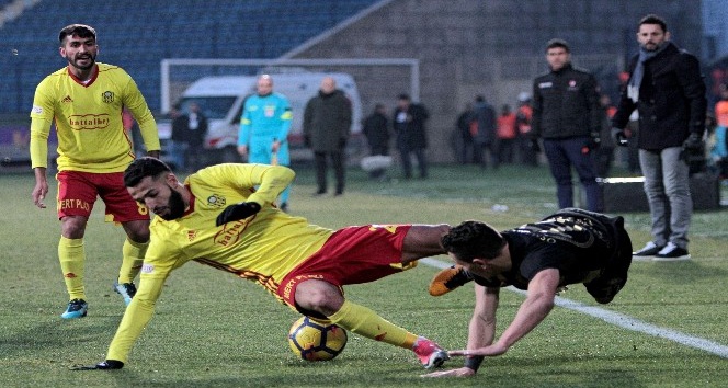 Evkur Yeni Malatyaspor kaçan galibiyete üzülüyor