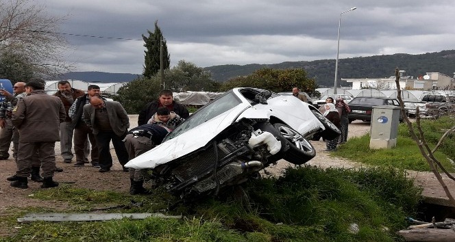 Kumluca’da trafik kazası: 2 yaralı