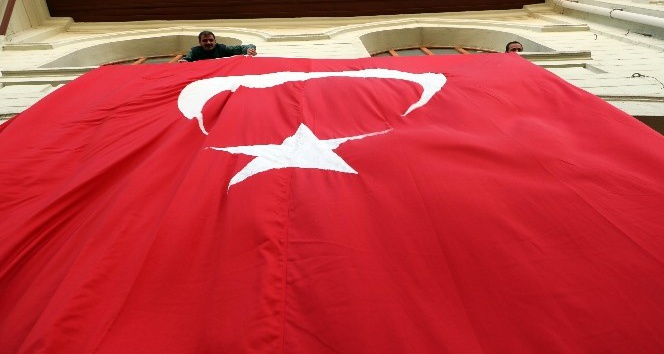 Türk Ordusu’nun Afrin Harekatı’na Yozgat’tan bayraklı destek