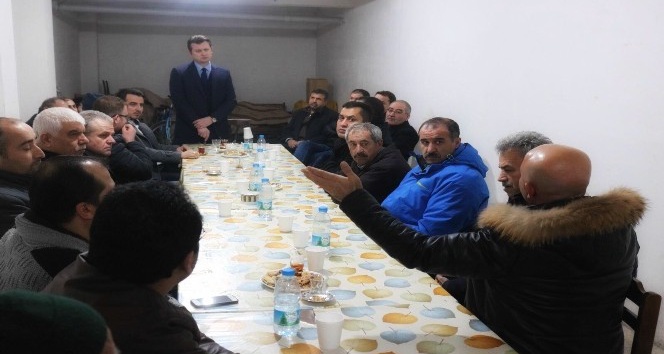 AK Parti Odunpazarı İlçe Başkanı Volkan Doğan site sakinleriyle bir araya geldi