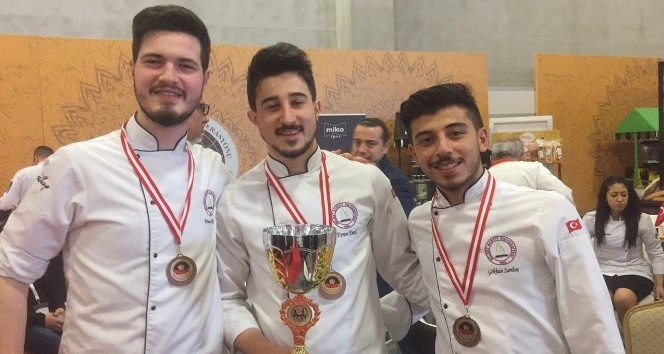 BEÜ’nün lezzet ustaları Türkiye üçüncüsü oldu