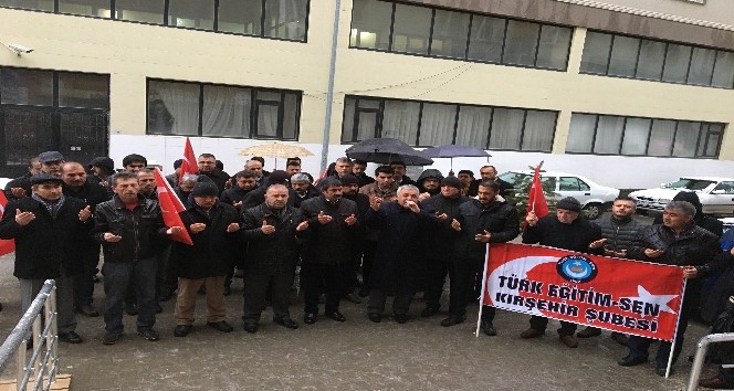 Kamu-Sen ve Türk Eğitim-Sen  Afrin operasyonundaki askerler için dua etti