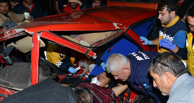 Antalya’da feci kaza: 1 ölü, 2&#039;si ağır 6 yaralı