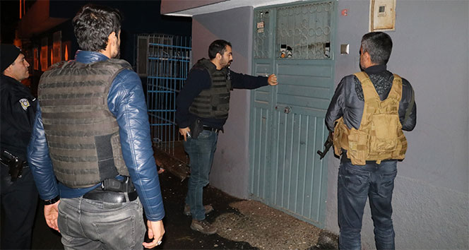 Adana’da terör propagandasına 9 gözaltı