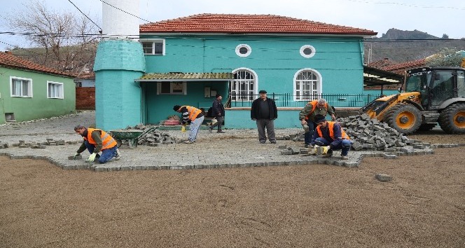 Turgutlu Belediyesinden camilere bakım