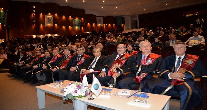 Uludağ Üniversitesi’nde diploma heyecanı