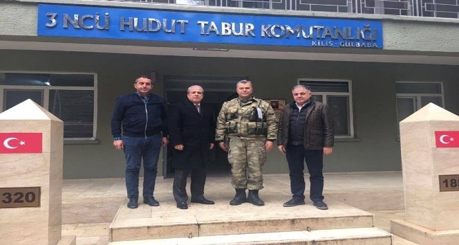 Milletvekili Tayyar, Afrin sınırında Mehmetçik ile menemen yedi
