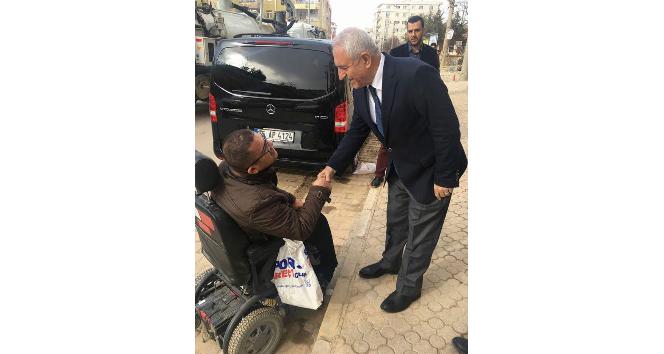 AK Parti Mardin İl Başkanı Engelli vatandaşın yanına gitti