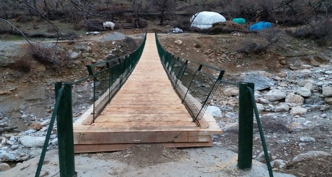 Sason’da yapılan asma köprüler hizmete açıldı