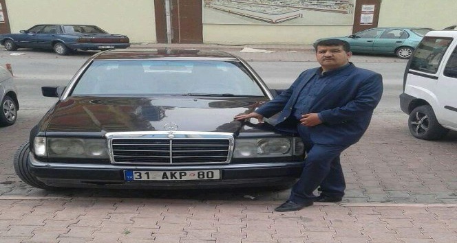 &quot;AKP&quot; plakalı otomobiline 250 bin lira istiyor