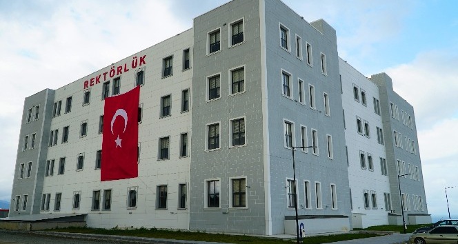 Yalova Üniversitesi’nden Mehmetçiğe tam destek