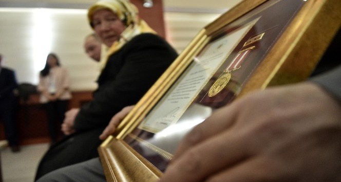Gümüşhane’de Devlet Övünç Madalyası töreninde gözyaşları sel oldu