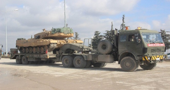 Öncüpınar Sınır Kapısı’ndan Afrin’e zırhlı birlik sevkiyatı