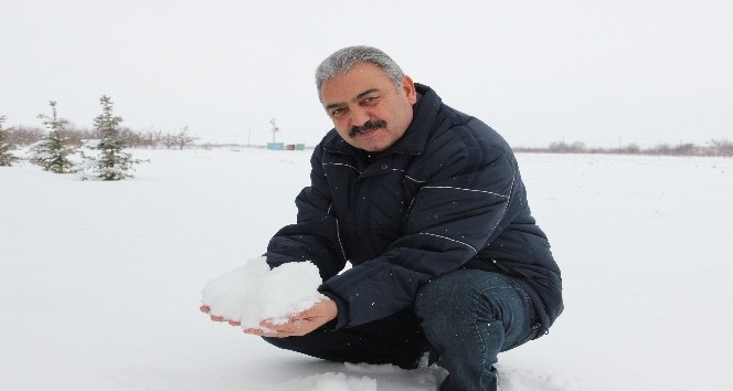 Karaman’da kar yağışı çiftçiyi sevindirdi