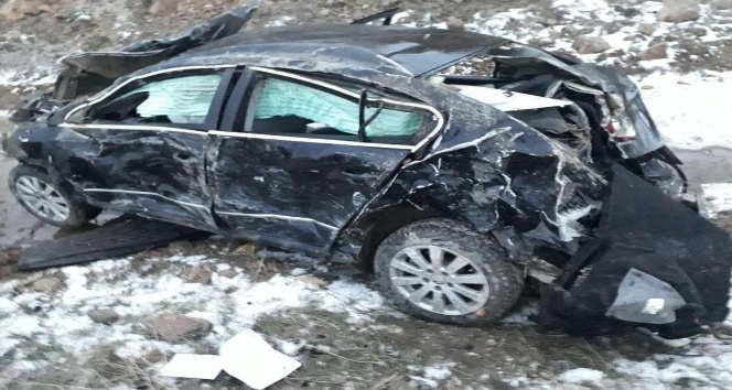 Sorgun’da otomobil devrildi: 4 yaralı