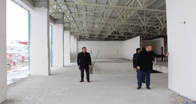 Karaman Gençlik Hizmetleri ve Spor İl Müdürü Bebek, yatırımlarını inceledi