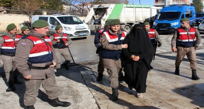 Karaman’da DEAŞ’tan gözaltına alınan 5 kişi adliyeye çıkarıldı