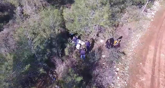 Mersin&#039;de Ormana gizlenen uyuşturucu drone ve narkotik köpeği yardımı ile bulundu