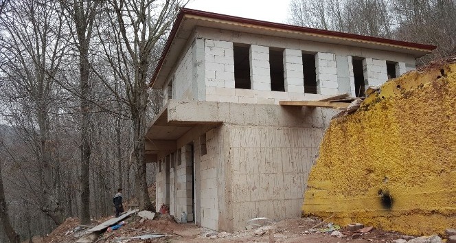 Dümbüldek suyu şifa dağıtacak