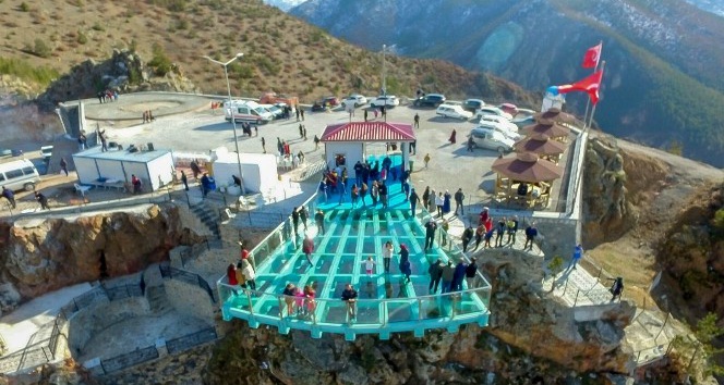 Kara kışta bir ayda 5 bin kişi ziyaret etti