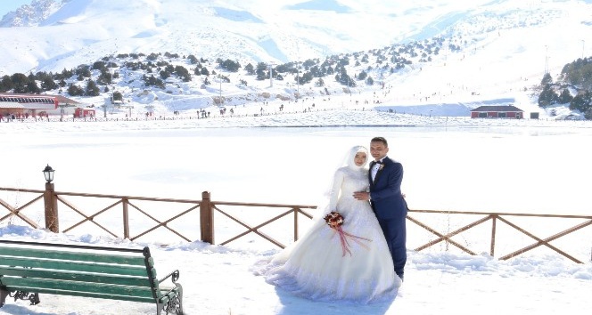 Ergan Dağı kış düğünlerinin vazgeçilmezi oldu