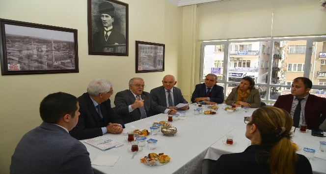 Vali Şentürk, Kent Konseyini ziyaret etti