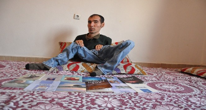 Okuma yazma bilmiyordu, aşık oldu 12 kitap yazdı