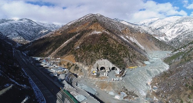 Yeni Zigana Tüneli inşaatında yüzde 41 seviyesine ulaşıldı