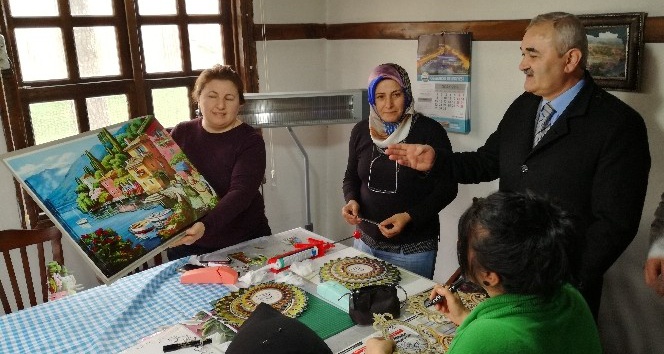 Başkan Karataş kadın kültür ve sanat merkezini inceledi