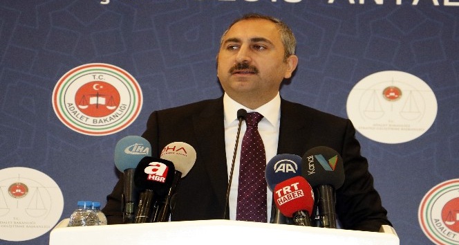 Adalet Bakanı Gül: “FETÖ’den tutuklu sayısı 38 bin 470, PKK’dan 10 bin 79, DEAŞ’tan bin 354 kişidir”