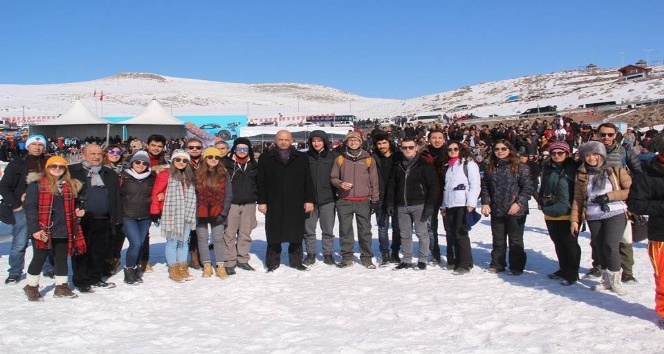 Ankara Ardahan Dernekler Federasyonu gençlere Ardahan’ı gezdirdi