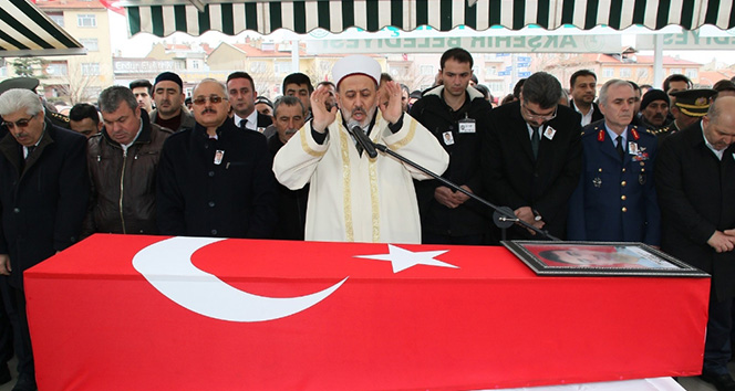 Kazada şehit olan Konyalı polis son yolculuğuna uğurlandı