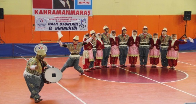 Kahramanmaraş’ta okullararası halk oyunları turnuvası
