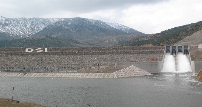 Kurak geçen kış mevsimi barajları etkiledi