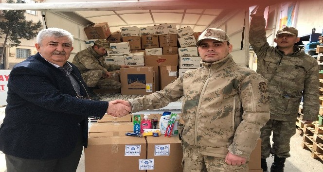 Kilis’ten Mehmetçiğe destek sürüyor