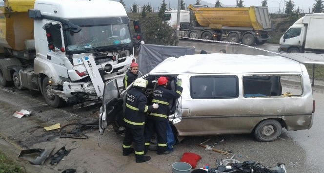 Gebze’deki trafik kazasında ölü sayısı 4’e çıktı