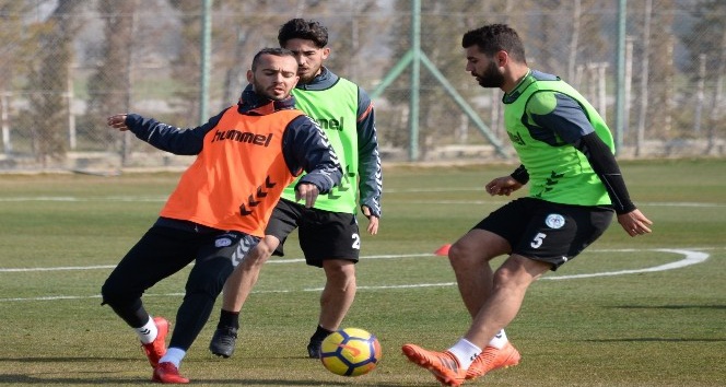Atiker Konyaspor Akhisarspor maçı hazırlıklarına başladı