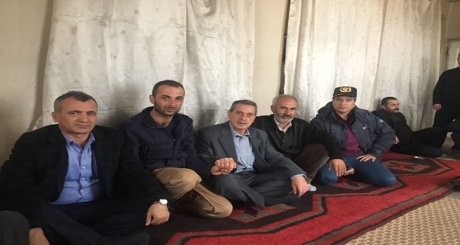 Protokol üyeleri Afrin gazisini ziyaret etti