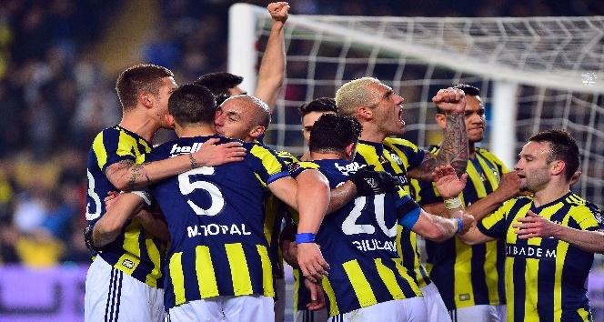 Fenerbahçe Brezilyalıları ile kazanıyor